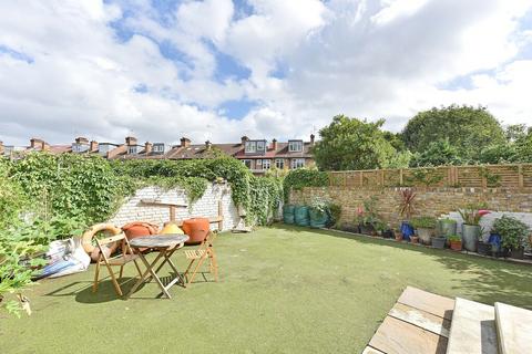 4 bedroom property to rent, St Quintin Avenue, Ladbroke Grove, W10