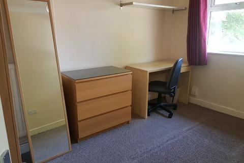 2 bedroom house to rent, Nottingham NG7