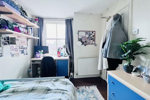 6 bedroom house share to rent, Nottingham NG7