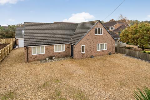 5 bedroom chalet for sale, Railway Lane North, Sutton Bridge, Spalding, Lincolnshire, PE12