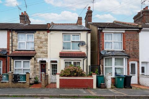 2 bedroom terraced house for sale, 48 Benskin Road, Watford, WD18