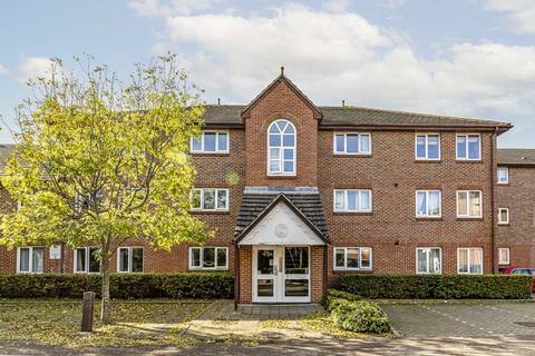 2 bedroom flat for sale, Barnfield Close, London SW17