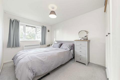 18 Barnfield Close, London, SW17 0AU