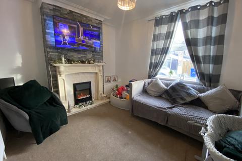 2 bedroom terraced house to rent, Northfield Avenue, Hessle HU13