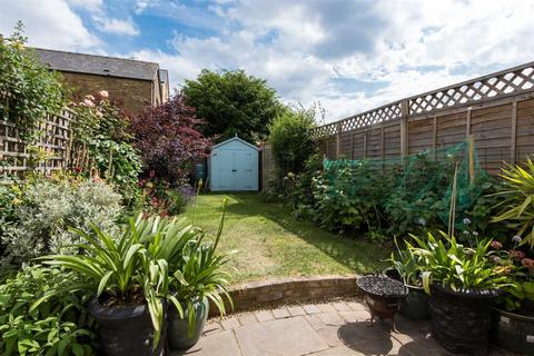 206 Elm Road, Kingston Upon Thames, KT2 6JA