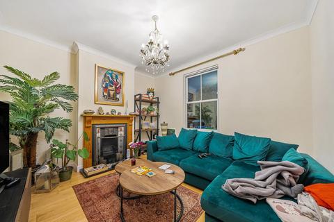 206 Elm Road, Kingston Upon Thames, KT2 6JA