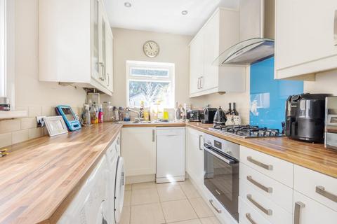 206 Elm Road, Kingston Upon Thames, KT2 6JA