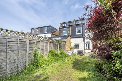 206 Elm Road, Kingston Upon Thames, KT2 6JA