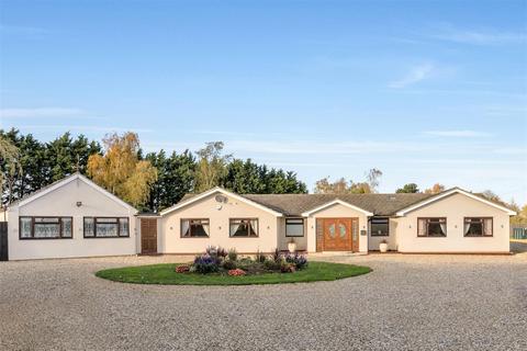 4 bedroom detached bungalow for sale, Green End, Landbeach CB25 9FD