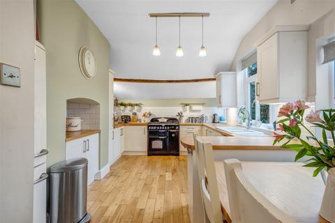 97 Birmingham Road, Lichfield, WS13 6PL