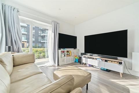 2 bedroom apartment for sale, 16 Fairhaven Drive, Reading