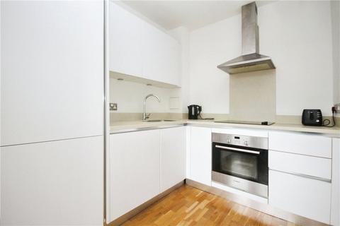 1 bedroom apartment to rent, Streatham High Road, London, SW16