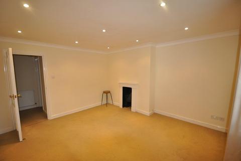 1 bedroom flat to rent, Flat 8 19 Pittville Lawn Cheltenham