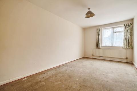63 Heathfield Park, Midhurst, GU29 9HL