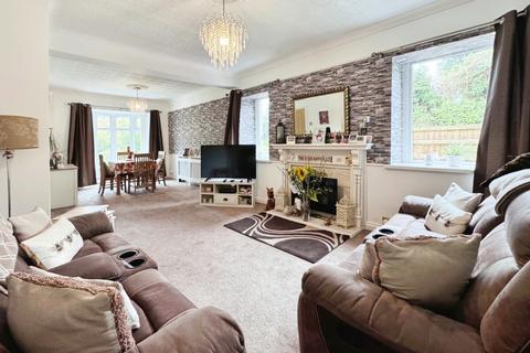 3 bedroom detached house for sale, Pentre Road, Pontarddulais, Swansea, West Glamorgan, SA4 8HT