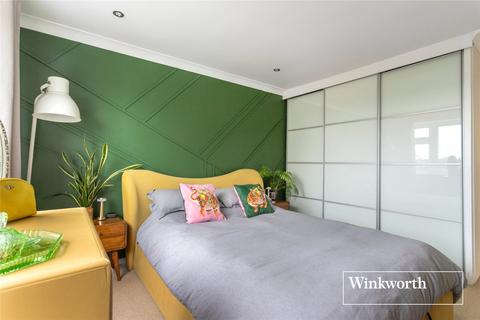57b Sutton Crescent, Barnet, EN5 2SW