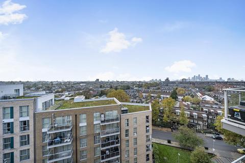 2 bedroom flat for sale, Loughborough Park, Brixton