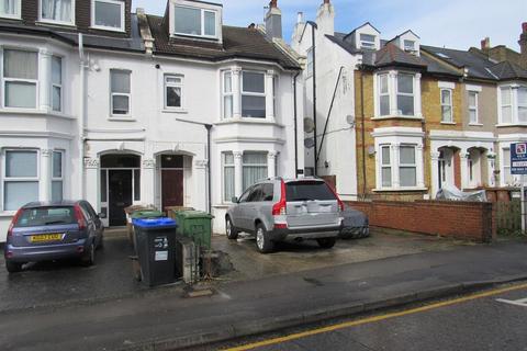 2 bedroom flat to rent, Cedar Road, South Sutton, Surrey, SM2 5DJ