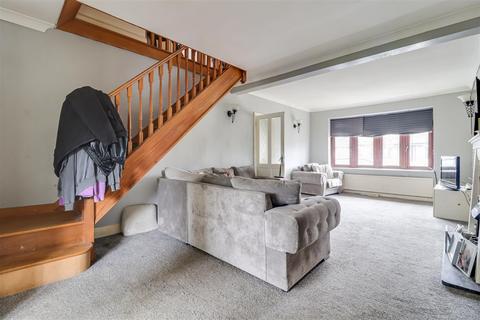 4 bedroom detached house for sale, Atherstone Road, Canvey Island SS8