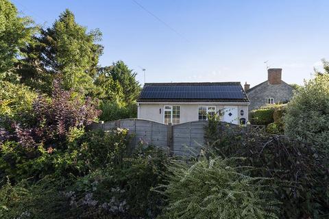 1 bedroom detached bungalow for sale, Queen Camel, Queen Camel, Somerset, BA22