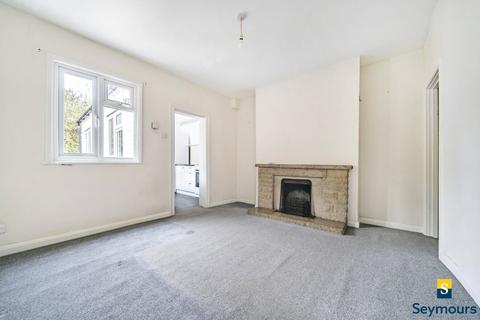 2 bedroom semi-detached house for sale, Queens Road, Surrey GU1