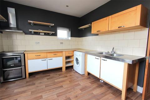 4 bedroom apartment to rent, Valkyrie Road, Westcliff-on-Sea, Essex, SS0