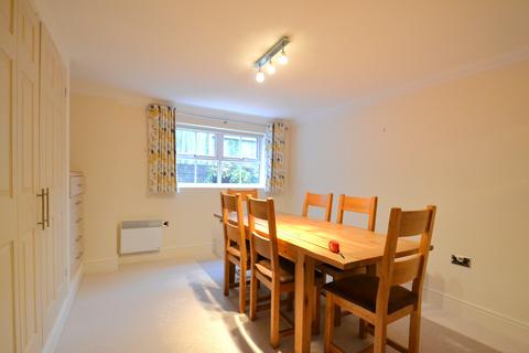 2 bedroom apartment for sale, Ashenground Road, Haywards Heath RH16