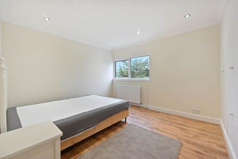 2 bedroom flat to rent, Bloomsbury Close, Ealing Common, London W5 3SF