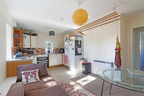 2 bedroom flat for sale, Butt Street, Minchinhampton, Stroud