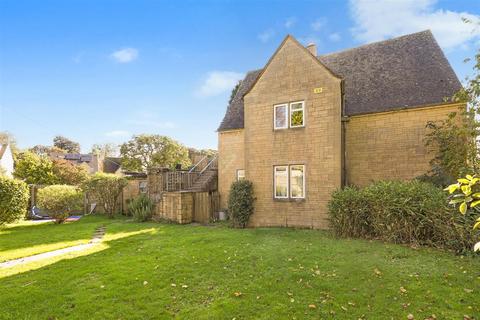 2 bedroom flat for sale, Butt Street, Minchinhampton, Stroud