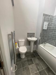 2 bedroom flat to rent, Wood Lane, Willenhall WV12