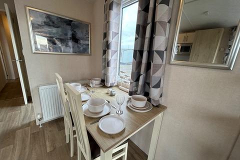 3 bedroom static caravan for sale, New Beach Holiday Park