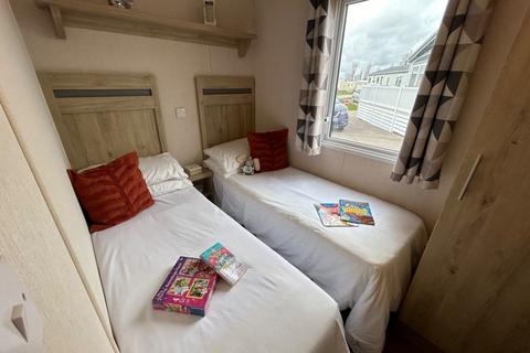 3 bedroom static caravan for sale, New Beach Holiday Park