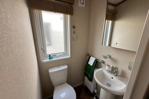 2 bedroom static caravan for sale, New Beach Holiday Park