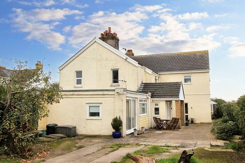 5 bedroom semi-detached house for sale, Tegfan, Gileston. Vale of Glamorgan. CF62 4HW