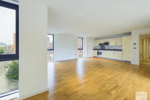 Apt 4.08 :: Flint Glass Wharf