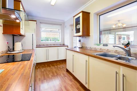 2 bedroom detached bungalow for sale, Sands Lane, Holme on Spalding Moor, York, YO43 4EX