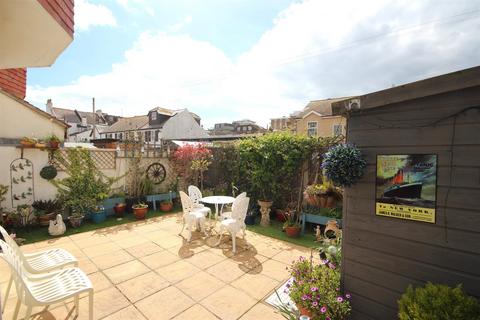 1 bedroom flat for sale, St Georges Road, Worthing BN11