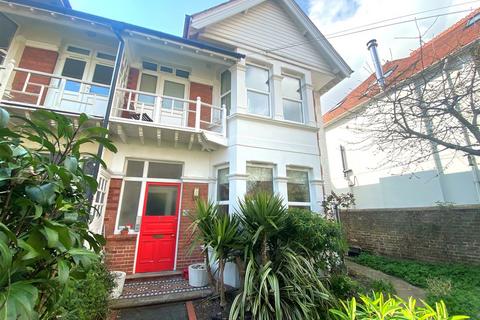 1 bedroom flat for sale, St Georges Road, Worthing BN11