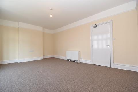 Maisonette to rent, Albert Walk, Felixstowe, Suffolk, IP11