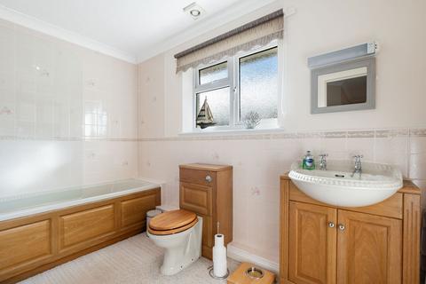 7 Longfield Drive, Camelford, PL32 9TE