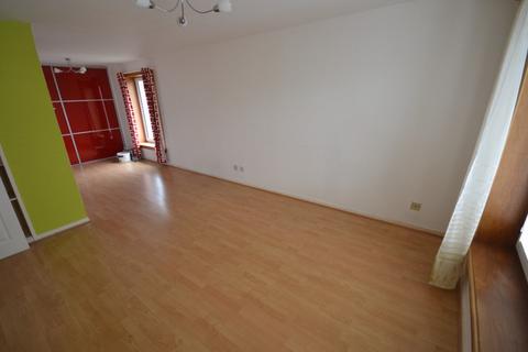 3 bedroom flat to rent, Westburn Park, Wester Hailes, Edinburgh, EH14