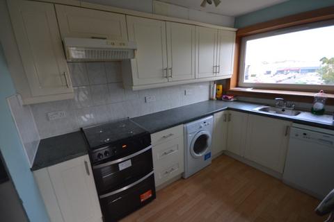 3 bedroom flat to rent, Westburn Park, Wester Hailes, Edinburgh, EH14