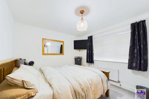 Flat 1, Edwin House, 21 Nightingale Drive, Wouldham, Rochester, ME1 3YD