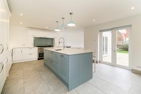 5 bedroom semi-detached house for sale, St Davids Road, Southsea