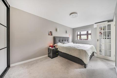 36 Albemarle Park, Beckenham, BR3 5XG