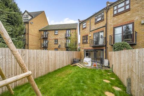 36 Albemarle Park, Beckenham, BR3 5XG