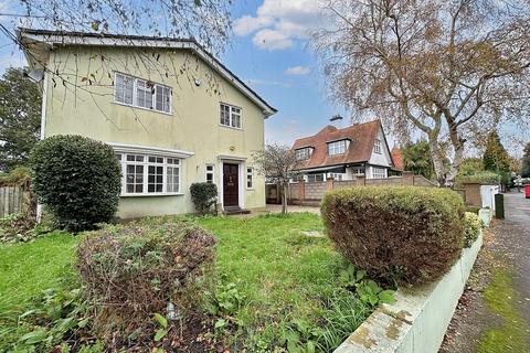 3 bedroom detached house for sale, Queens Park