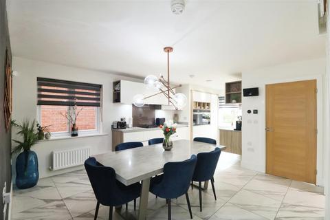 45 Cygnet Drive, Mexborough, S64 0FG