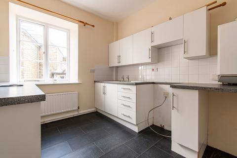 2 bedroom flat for sale, Windsor Place, Liskeard, PL14